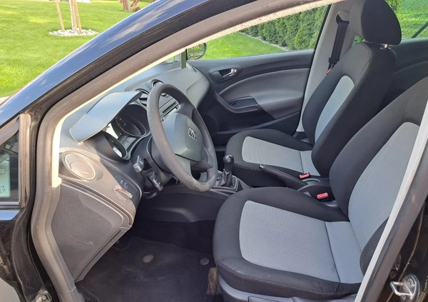 Seat Ibiza cena 23900 przebieg: 125000, rok produkcji 2015 z Śrem małe 56